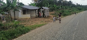 Residents of Obayeboe in Ellembelle cry for electricity
