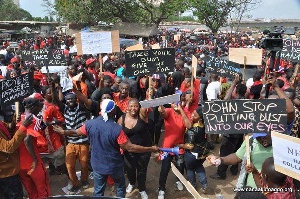 Citizens on demonstration (file photo)
