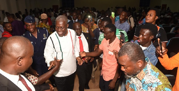 Vice President, Paa Kwesi Bekoe Amissah-Arthur interacts with UCC students