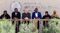 Outgoing US Ambassador to Somalia, Larry E André (third left) with Somali journalists