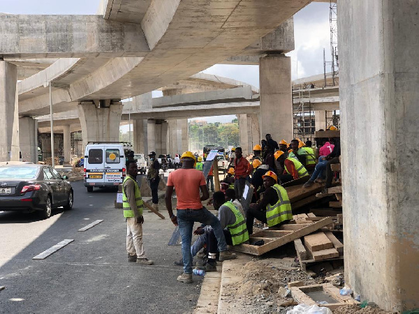 ‘Mahama afa’ - Pokuase interchange workers threaten to vote out Akufo-Addo over GH¢20 daily wages