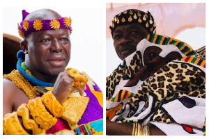 Asantehene Otumfuo Osei Tutu II (L) and Tepamanhene Nana Adusei Atwenewa I