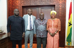President Akufo-Addo with the family of the late Aliu Mahama