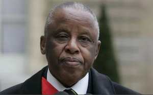 Festus Mogae S.png