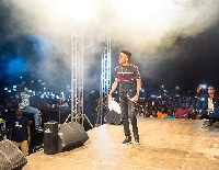 Kidi thrilling fans at the Anniversary Music Concert