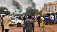 Supporters of the Nigerien security forces attacked the headquarters of the party