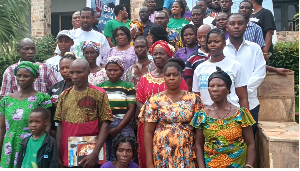 Participants at the workshop in a group picture