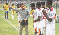 Kenichi issuing instruction to Hearts players