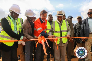 President Boakai and Mittal Cut ribbon to dedicate concentrator