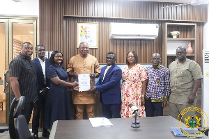 Transport Ministry Signs Rail   