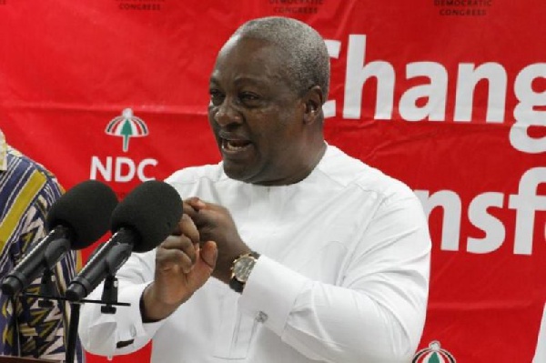 President Mahama addressing party supporters
