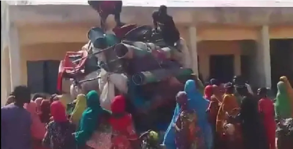 Attack by some unknown bandits don make thousands of pipo run commot from dia homes