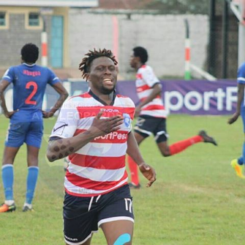 I used to borrow money from yoghurt sellers – Former Hearts striker reveals