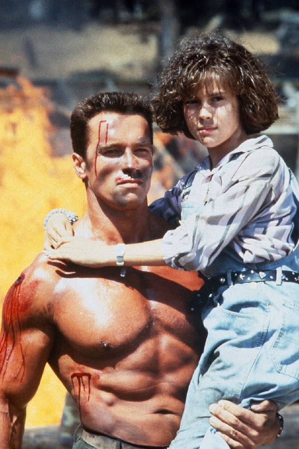 Arnold Schwarzenegger in Commando (1985)