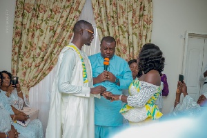 Celebrity blogger, Ameyaw Debrah performed the traditional marriage rites with his wife, Elsie Yobo
