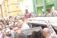 Obinim arrives home to an enthusiastic crowd