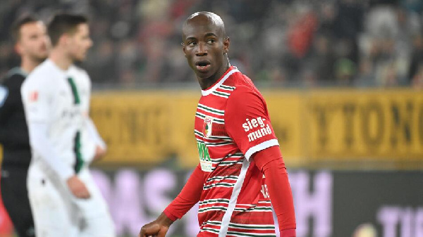 Kelvin Yeboah scores first goal for FC Augsburg in Bundesliga