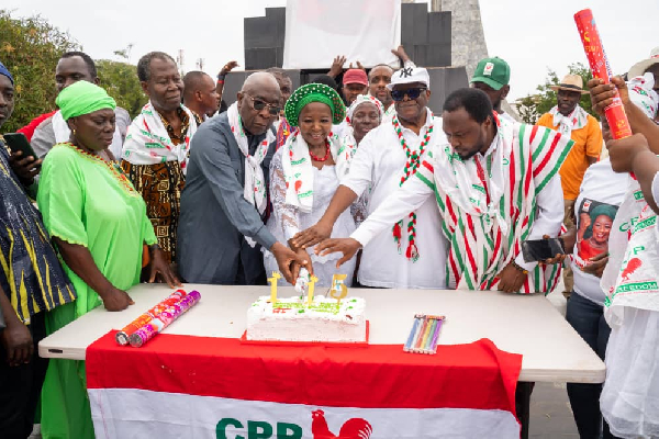 A group photograph during the unveiling ceremony