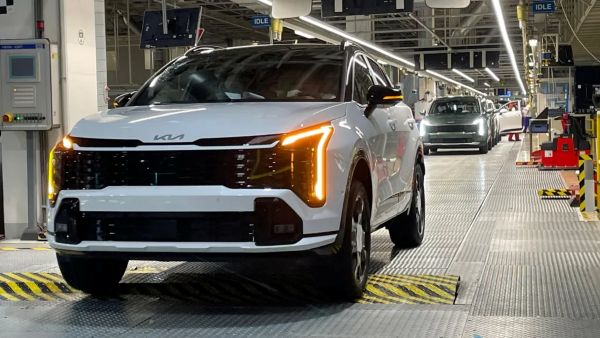 Kia's giant plant Slovakia can produce 350,000 cars per year