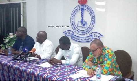 The Ghana National Association of Teachers, GNAT, oficials addressing a press conference