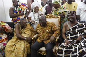 President Akufo-Addo exchanging pleasantries with some Chiefs at the Jubilee House