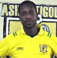Ashantigold goalkeeper Robert Dabuo