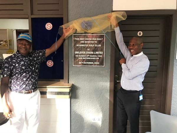 George Owusu-Ansah handing over a refurbished halfway house