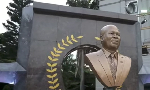 Mahama unveils cenotaph in honour of late Defence Minister Omane Boamah Mahama unveils cenotaph in honour of late Defence Minister Omane Boamah