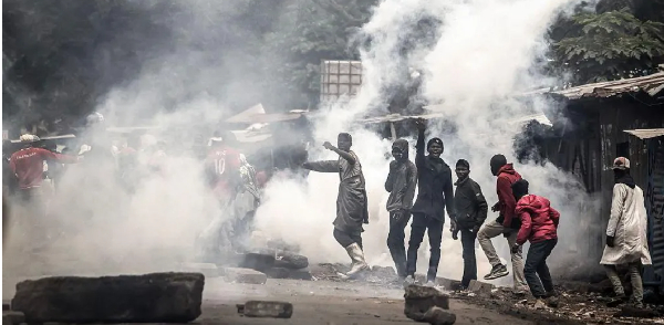 At least 10 dead in Kenya protests as central Nairobi sealed off