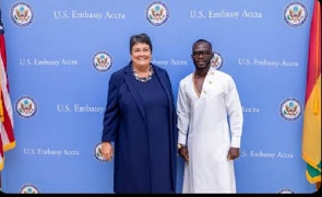 Virginia Palmer (left) with Okyeame Kwame (right)