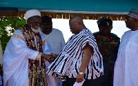 Sheikh Dr Osman Nuhu Sharubutu and President Akufo-Addo exchanging pleasantries