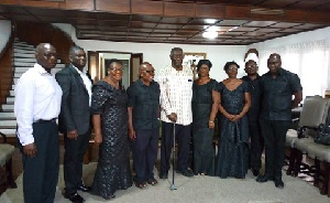 Ex-President Kuffuor with the family of late coach Sam Arday
