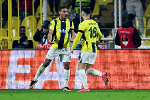 Alexander Djiku (with the mouth opened) celebrating his goal with his teammate