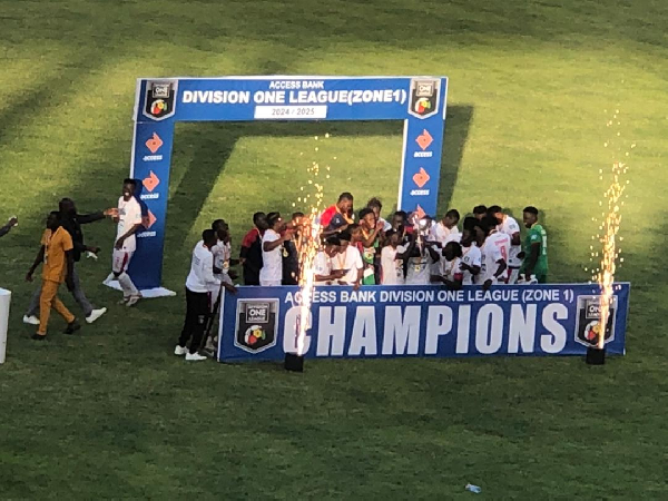 Eleven Wonders celebrating their triumph