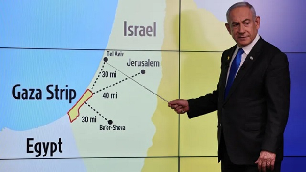 The map Mr Netanyahu used in his speech to foreign media