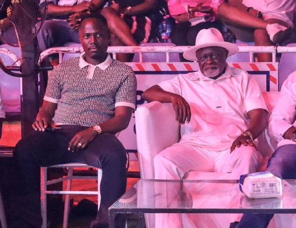 Agyemang Badu (L) with Azumah Nelson (R) during the Ultimate Legacy Boxing Night