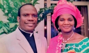Ntuny And His Wife