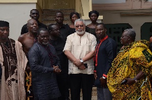 Kenpong and some family members visit Rawlings