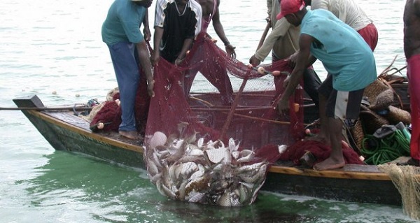 The fishermen  threaten to relocate to Ivory Coast