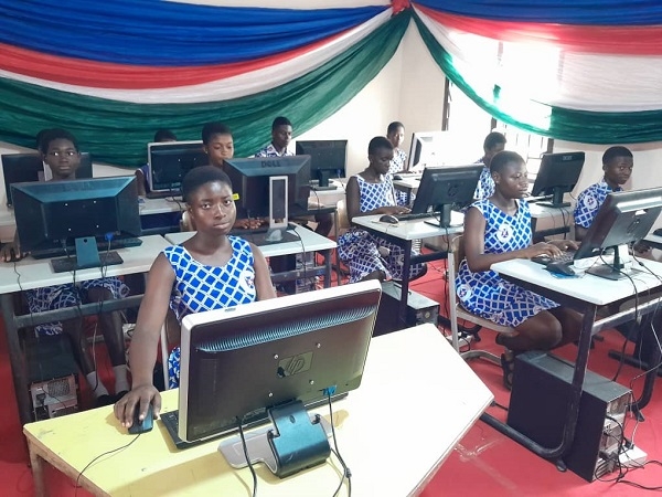 The ICT laboratory donated by the school's 1991 year group