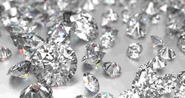 Diamonds at display