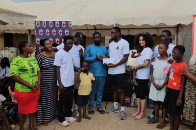 Prince Kamaldeen donated a portion of his fight purse to Emmanuel Orphanage