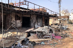 Air strikes and street battles have caused heavy destruction in Sudan