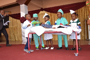 Some Of The School Children Entertaining The Guests (4)