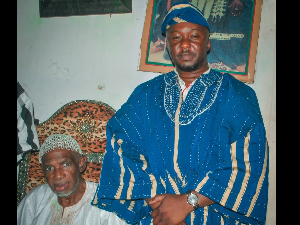 Malik Basintale (in fugu) with Naa Fuseini Seidu Pelpuo IV