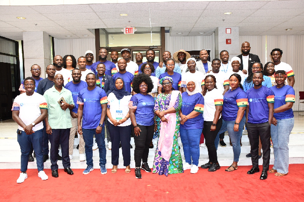 Ghana's Mandela Washington Fellows with the US ambassador