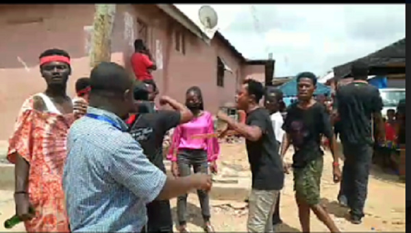 Some angry youth of Pankrono, the area where the Kwame Owusu Banahene was murdered