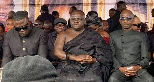 Johnson Asiedu Nketia presented the donation on behalf of NDC