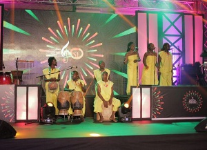 Wulomei performing at VGMA 2017