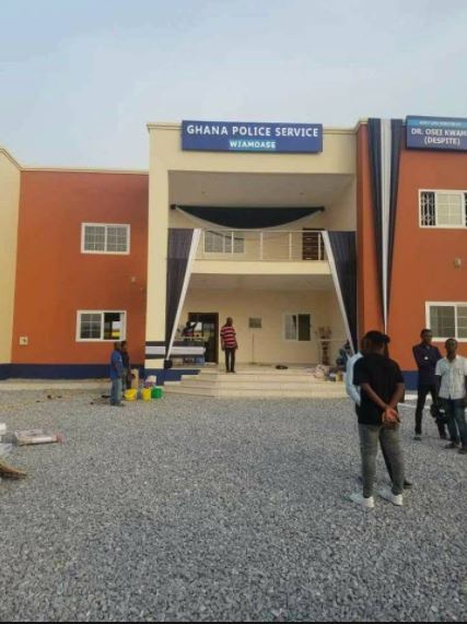Despite Group of Companies, Dr Osei Kwame Despite  has handed over a newly built police station to t